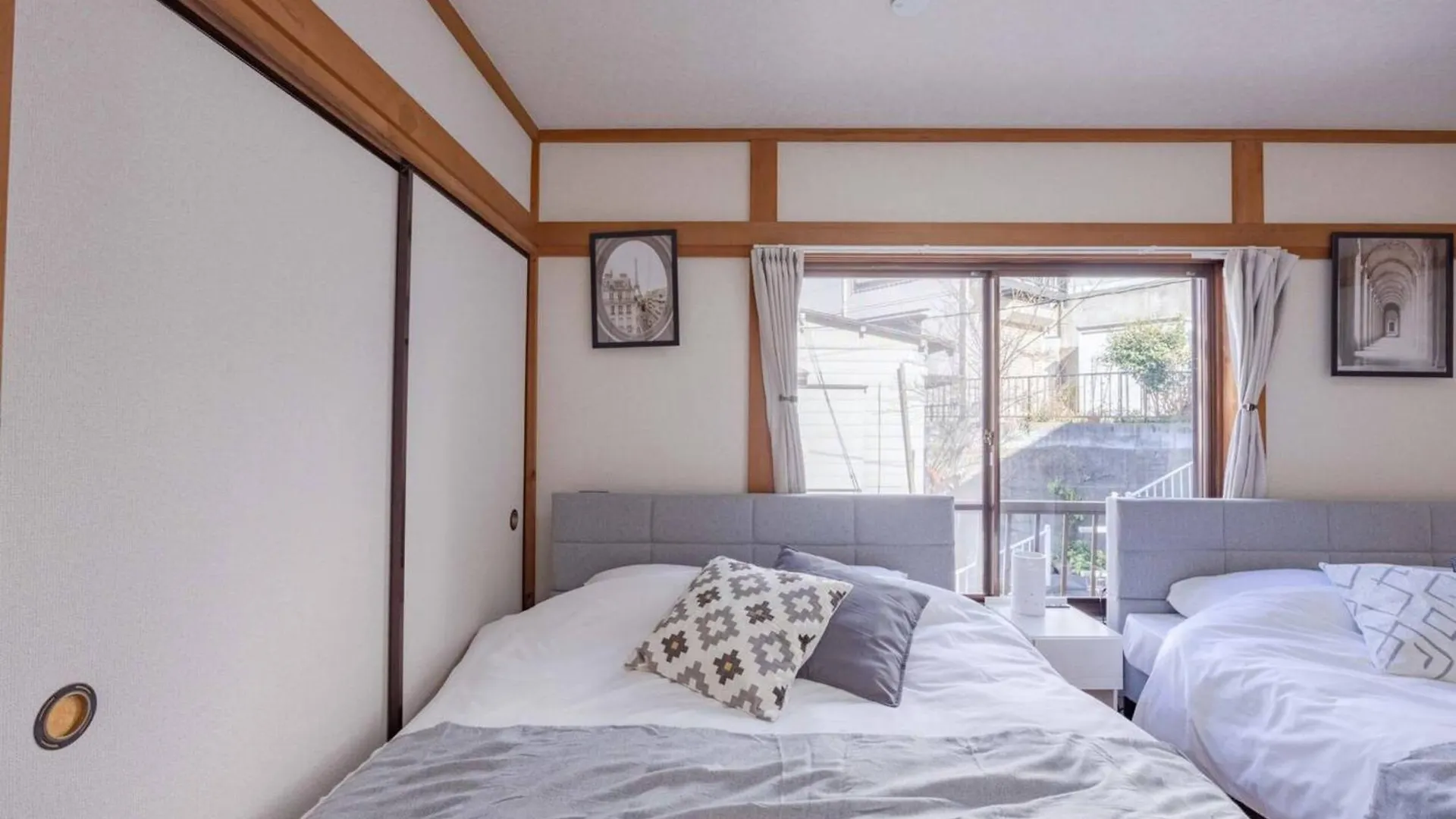 Mikazuki Akabane/Ma1 Apartman Tokió 0*,  Japán